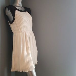 Modcloth Sleeveless dress